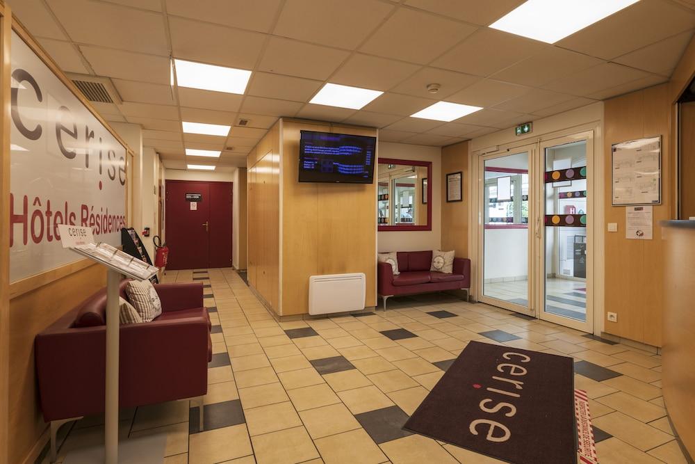 Hotel Cerise