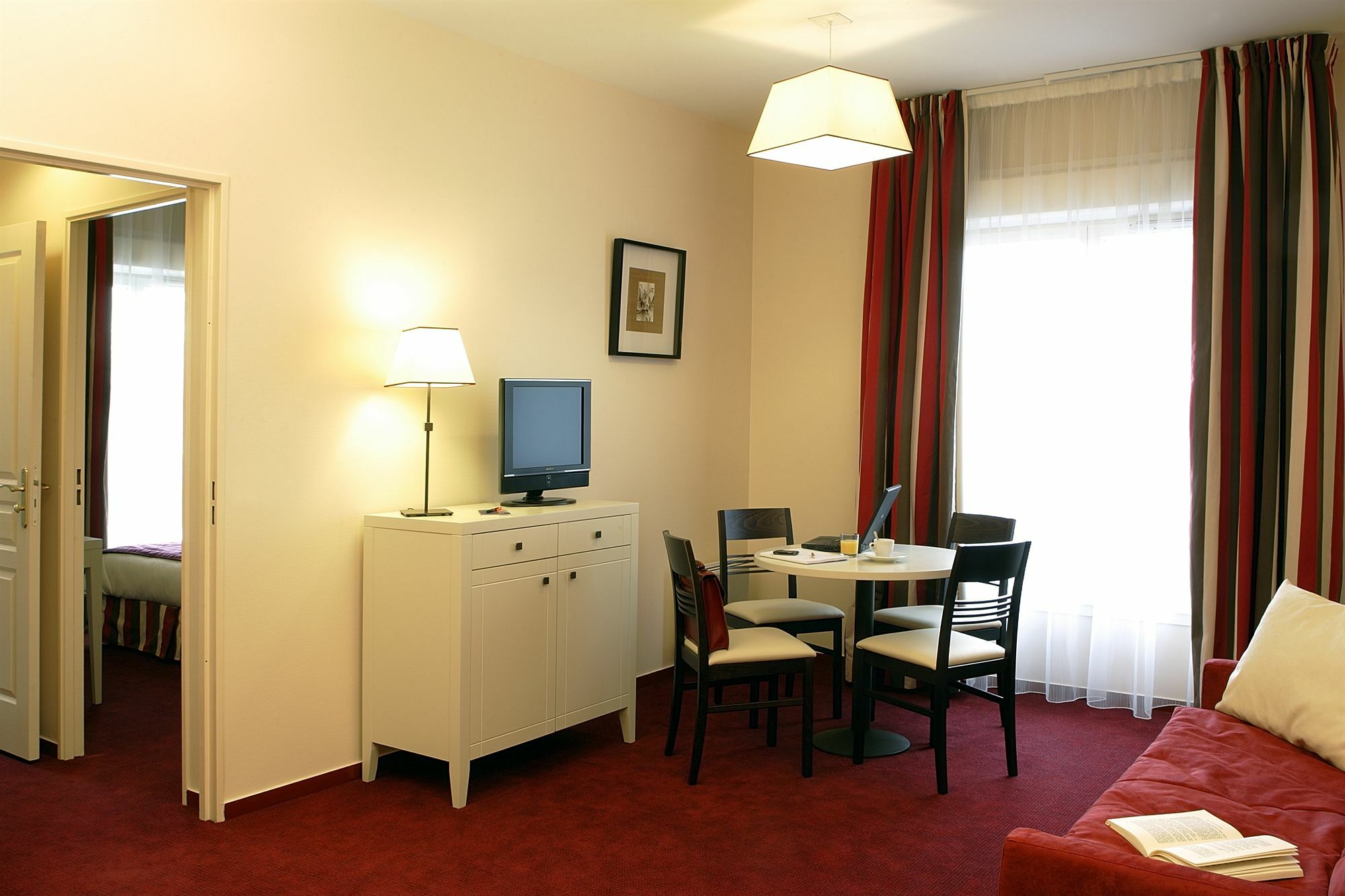 Cerise Hotel 3*